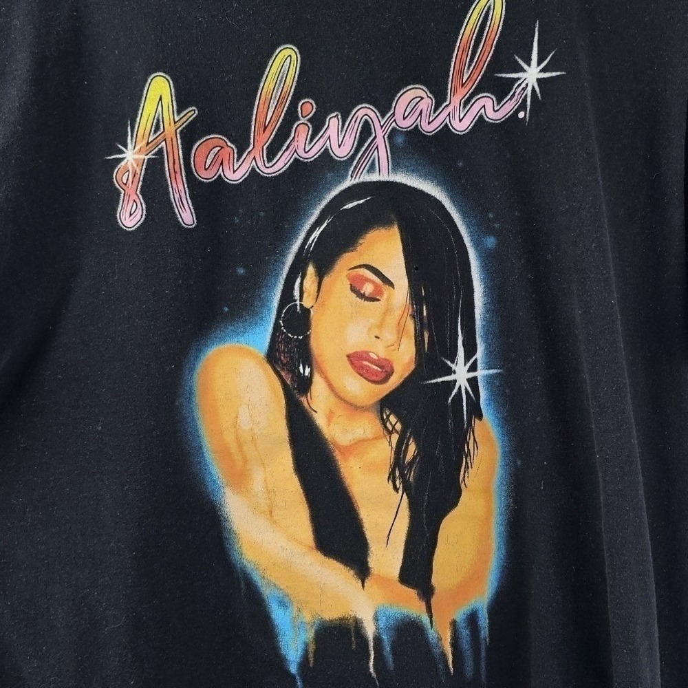 Aaliyah Graphic T-Shirt Mens XL Black Airbrush Portrait R&B Music 100% Cotton - Picture 7 of 10
